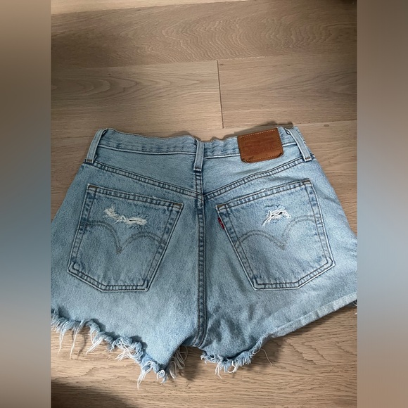 Levis 501 Jean shorts - Picture 1 of 5